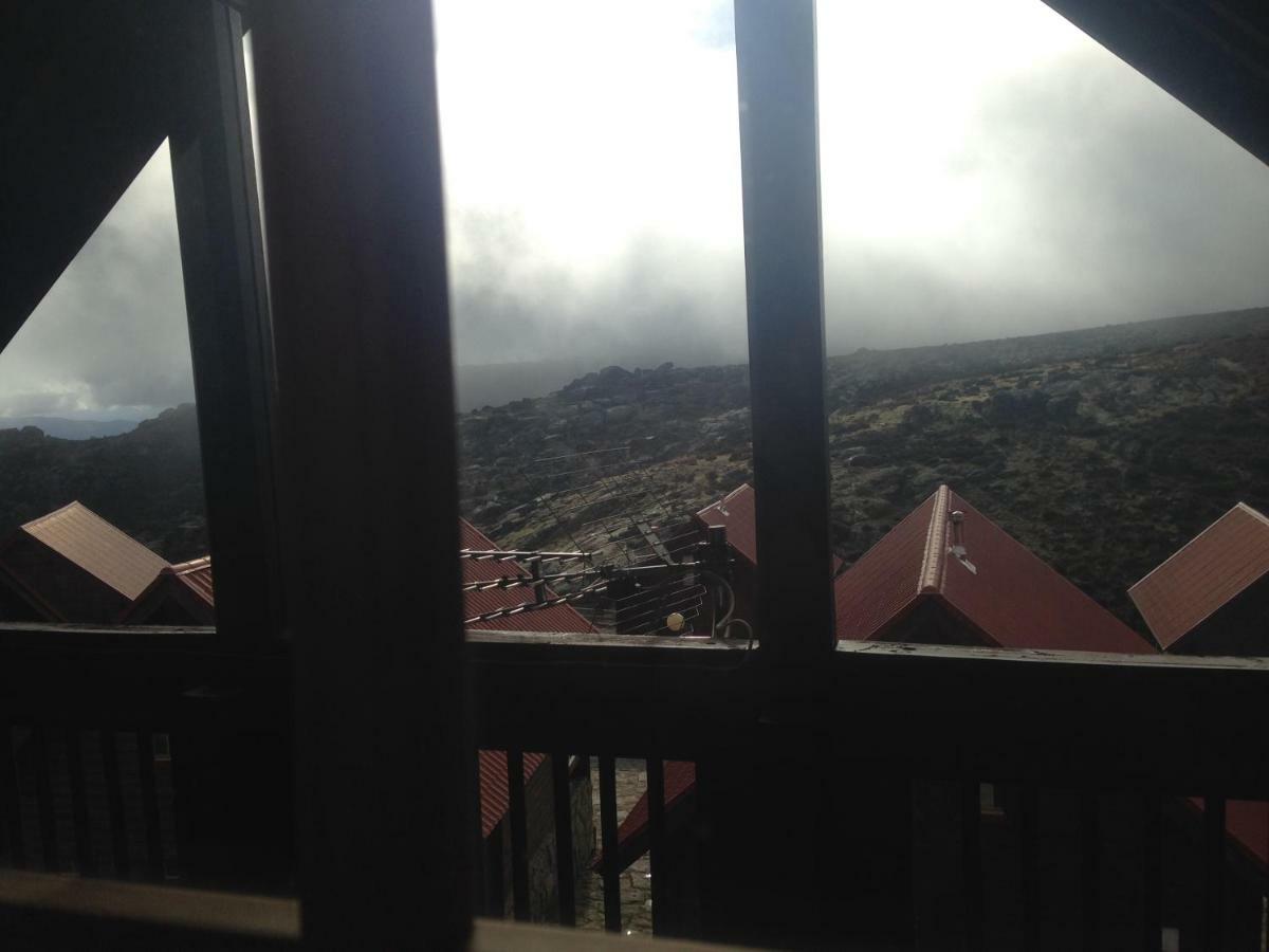 Chales - Penhas Da Saude Villa Exterior photo